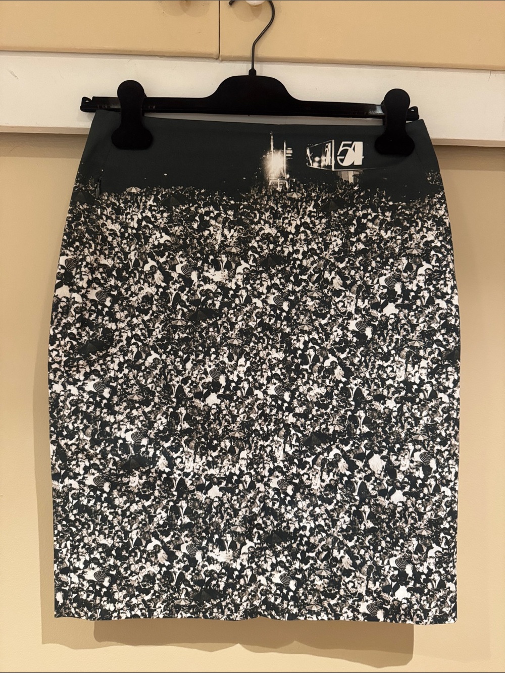 AKRIS Black and White Printed Pencil Skirt